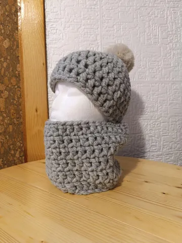 Cozy Winter Essentials: Hand Knitted Hat and Scarf Set with Pom-Pom - Perfect Gift for Her