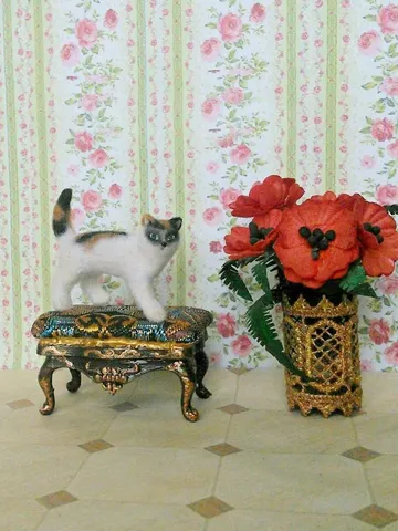 Tricolor cat for dollhouse.1:12 scale. $35.00