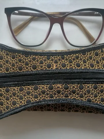 Case for glasses in trapunto technique Machine Embroidery Design $8.00