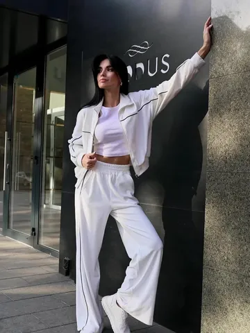 A modern and stylish Track suit(jacket +pants) for yoga Velvet  leggings for those who value comfort and originality.