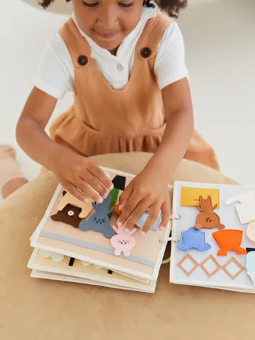 Custom Felt Quiet Book for Toddlers, Soft Sensory Book, Ideal Christmas Toy for 1-2 Year Olds , Activity Book, Educational Toy, Kinderkrama $80.00