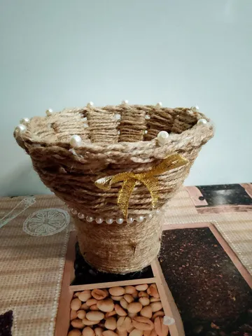 Handmade Jute Rope Planter Basket – Decorative Flower Vase with Pearl Beads and Golden Bow – Eco-Friendly Rustic Home Décor