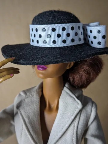 Felt hat for 16 inches Fashion Royalty female doll (black & white polka dot) $32.00