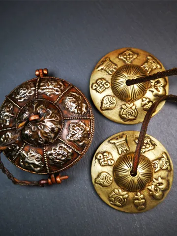 Gandhanra 7.4cm Tibetan Cymbals,Tingsha Bell,Buddhism Ritual Implement,Handmade in Nepal,Astamangal Pattern $49.99