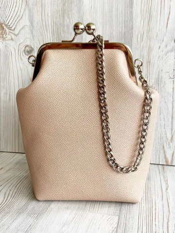 Bag with farmar $380,000.00
