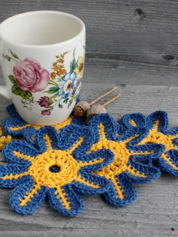 Ukraine sunflower coaster Indigo blue yellow coasters set of 4 for women Simple drink coaster 4 inch primitive doilies Ukrainian shop seller