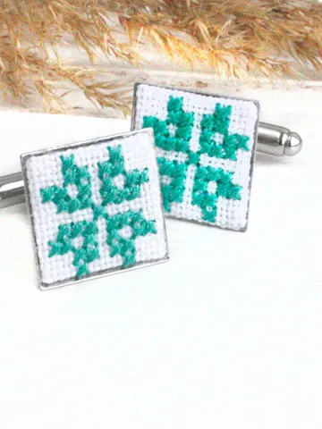 Custom slavic Ukrainian cufflinks for groomsman father of the bride Ukrainian gift Green white square folk wedding cufflinks accessories
