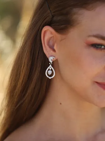 Kate Middleton, Royal Replica Retro Wedding Earrings, Swarovski Crystal Vintage style Statement Bridal Earrings, Gatsby Statement Jewelry $111.00