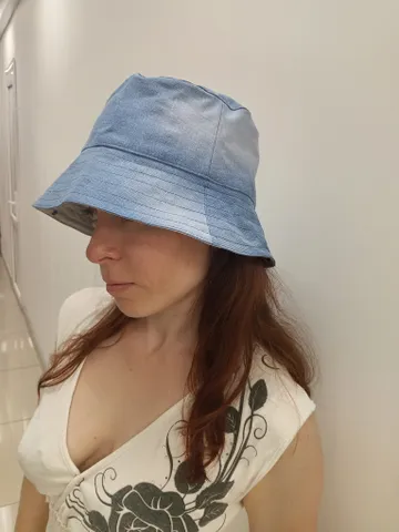 Stylish two-sided denim panama hat. It has a cotton lining