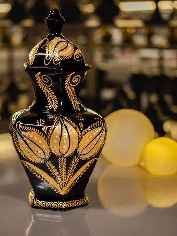 Black and Gold Handmade 30cm Vase | Decorative Modern Vase for Luxury Home Decor | Luxury Black and Gold Gift Vase | Sophisticated Home Gift