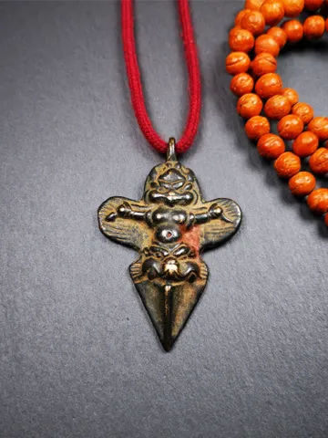 Gandhanra Antique Tibetan Buddhist Amulet Pendant - Garuda - The Golden-Winged Bird, Crafted from Thokcha,Size 2.56" * 1.73" $39.99