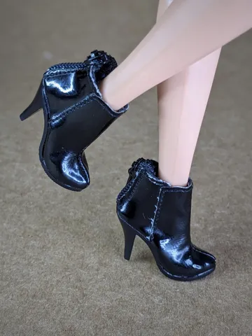 Black boots for Integrity Toys fashion female dolls (Color Infusion) $32.00
