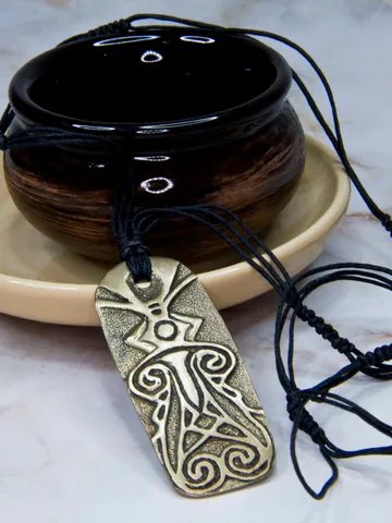 Ancient Nord Amulet pendant / Skyrim necklace / Skyrim, oblivion, morrowind cosplay / Handmade amulet $50.60