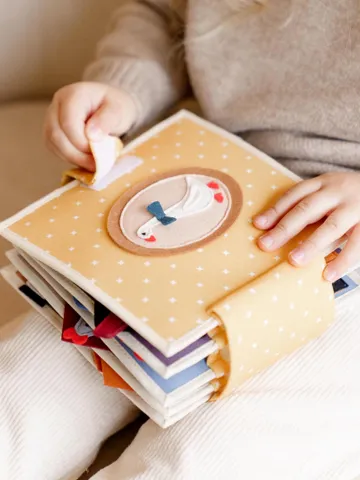 Farm Animals Quiet Book for Toddlers, Montessori Travel Toy, Educational Felt Book, Baby Learning Activity Book, Birthday Gift, Kinderkrama $110.00