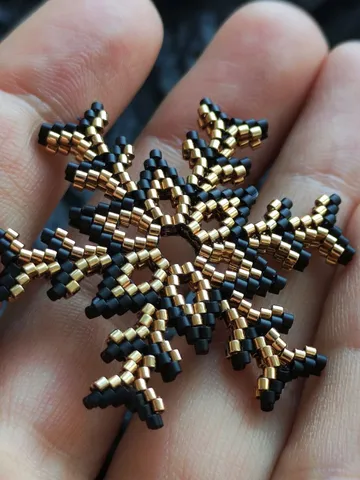 PDF tutorial - Beaded Snowflake