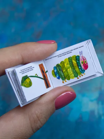 TEMPLATE Miniature book about a hungry caterpillar