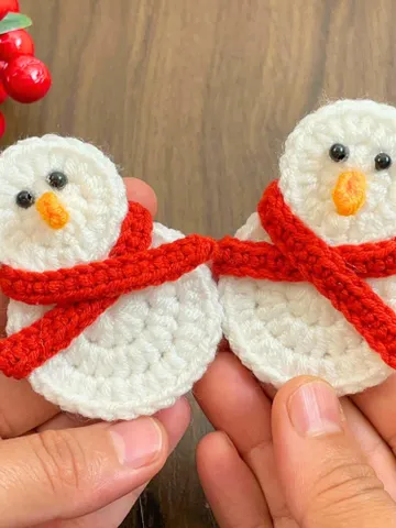 Easy Crochet Snowman Pattern - Nordic Yarn Art  For New Year Home Decor - Little Snowman with Scarf