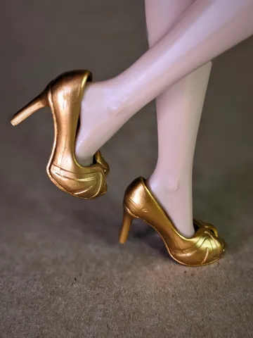 Gold heels sandals for fashion female dolls (Color Infusion, MH) $35.00
