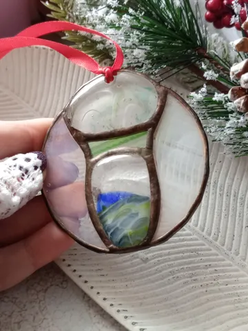 Christmas stainglass suncatchers, simple stained glass decorations, Xmas tree toy