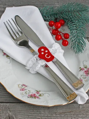 Napkin rings personalized Christmas napkin ring monogram Custom letter napkin ring embroidered Red white Scandinavian table decor farmhouse