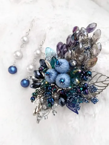 Handmade beaded brooch flower blue berry, one of a kind jewelry, flower brooch, leaf brooch, swarovski pearls earrings, $73.00