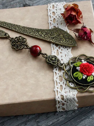 Hand embroidered red rose bookmark for teacher Metal floal book mark with coral bead for women Librarian Gift for reading mother
