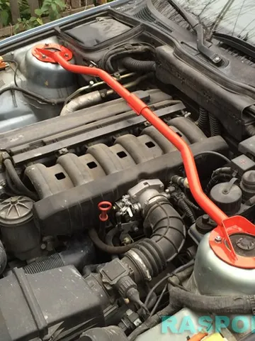 RTP  front strut bar Bar Brace  M50 BMW e34