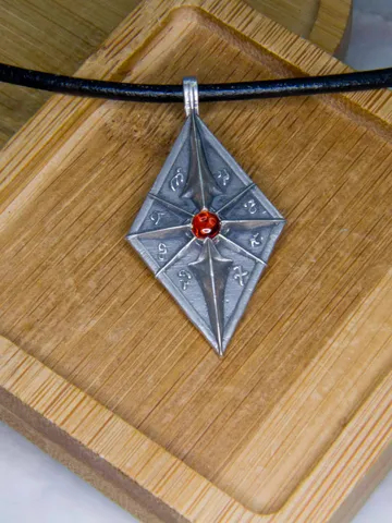 Amulet of council / The Elder Scrolls jewelry / Skyrim oblivion morrowind cosplay / Pendant from games Skyrim $70.15