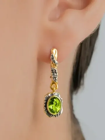Earrings jewelry Silver 925 stars with chrysolite $95.00