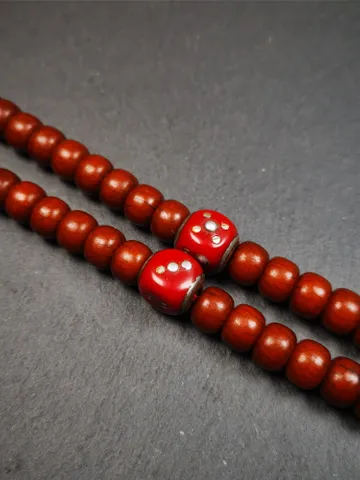 Gandhanra 1 Pair of Old Plastic Dice Beads,Marker Beads for Mala Necklace,Prayer Beads Accessories,0.47" × 0.47" $19.99