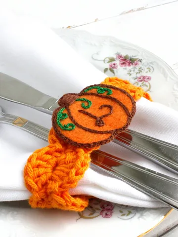 Personalized fall napkin rings Thanksgiving pumpkin napkin rings monogrammed Harvest napkin rings with letters Farmhouse handmade decor