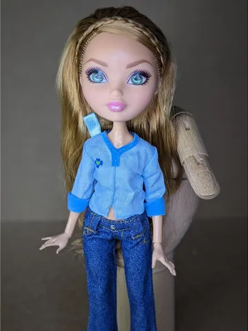 Blue shirt for 10.5-inch female dolls (MH, EAH) $12.00