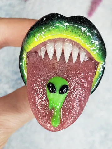 Only to be custom made (orders being taken for the middle of February 2025) Spiky teeth Galaxy alien phone grip (not swappable) $77.00