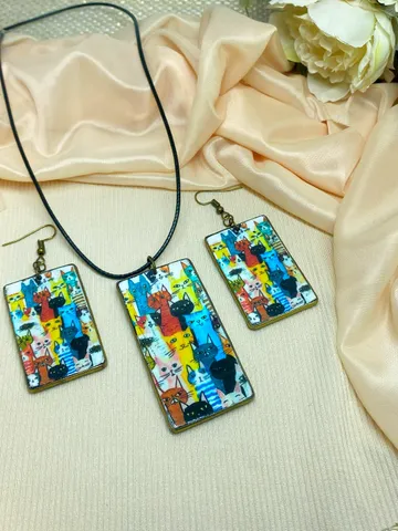 Handmade jewelry set. Cats. $28.00