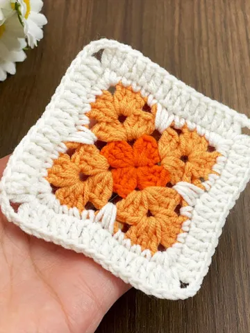 Floral Granny Square Crochet Pattern PDF, Flower Motif Tutorial for Beginners, DIY Blanket, Pillow, or Bag Design