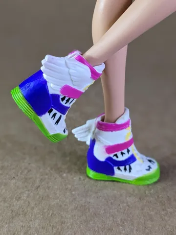 White wings snickers for 11 inch female dolls (MH g1, g2 or EAH) $24.00