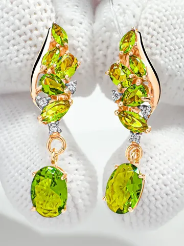 Earrings made of 925 silver (585 gold coating) long with chrysolite and cubic zirconia $99.00