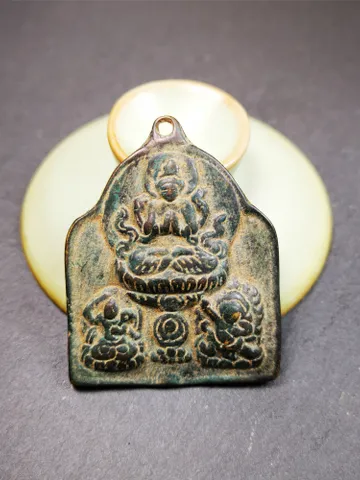 Gandhanra Tibetan Buddha Statue,Three Great Bodhisattvas,Chenrezig,Manjushri,Vajrapani,40 Years Old $59.99